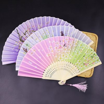 【CW】 Retro Chinese Japanese Style Bamboo Folding Fan Vintage Silk Folding Fan Tassel Dance Hand Fan Wedding Home Ornament Craft Gifts