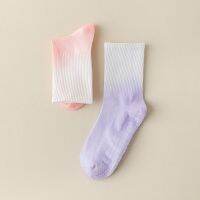 【YD】 New Gradient Color Mid-calf Cotton Breathable Socks Pilates Anti-slip Gym