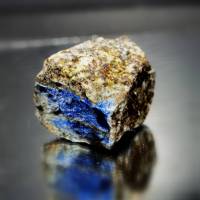 หินลาพิศ ลาซูลิ (Lapis lazuli)