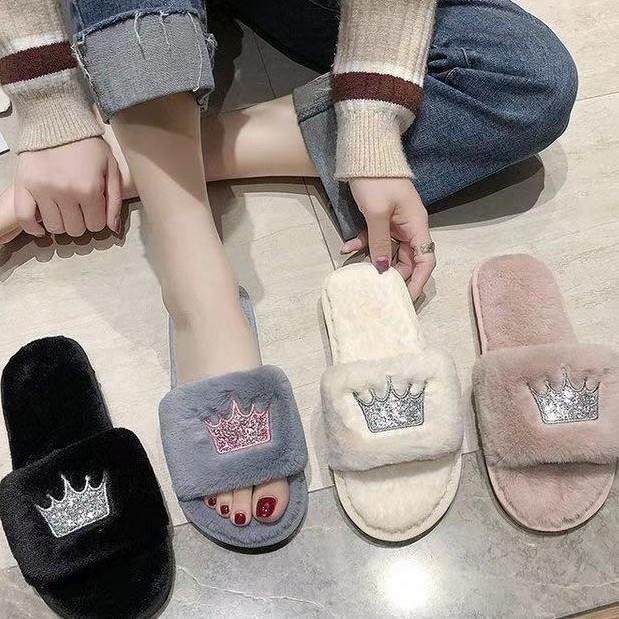 Amazon Slippers Are on Sale for Under $40 Today