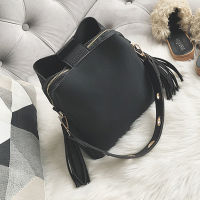 New Fashion Scrub Women Bucket Bag Vintage Tassel Messenger Bag High Quality Retro Shoulder Bag Simple Crossbody Bag Tote