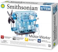 Smithsonian Motor Worksสร้างเครื่องยนต์รุ่น 4 สูบที่ขับเคลื่อนด้วยแบตเตอรี่ที่ใช้งานได้จริงพร้อมแสงและเสียงจริง