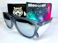 แว่นกันแดด MonsterX กรอบสีดำขุ่น โลโก้ขาว เลนส์สีปรอทเงิน  X1