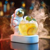 Astronaut Astronaut Luminous Juice Cup Molecular Smoking Personalized Wine Glass Cold Drink Special Cup Creative Cocktail Glass