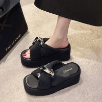 Hot sell Summer Casual Chain Women Slippers High Heels Shoes Platform 2023 New Women Flip Flops Beach Dress Sandals Fashion Shoes Slides