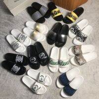 【High Quality】2023 New Slippers Couple Beach Shoes Summer Slippers Letter Graffiti Flip Flop