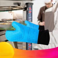 Insulation Gloves Full Mouth Microwave Oven and Cotton Gloves Thickened Kitchen Baking with Cloth Silicone Two-finger Gloves Potholders  Mitts   Cozie