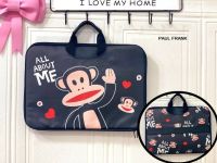 PAUL FRANK กระเป๋าโน๊ตบุ๊ค กระเป๋าNOTEBOOK งานหนังPU บุนื่ม มีช่่องแบ่งหลายช่อง ขนาด 43x31cm ขนาด15.6นิ้ว มีสายรัดกระเป๋าเดินทาง งานสวย งานหนังPU    PMY