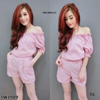 Chompoo Fashions ชุดเซ็ท SET 2 ชิ้น เสื้อเปิดไหล่ทรงครอป+กางเกง ลายริ้ว สีฟ้า