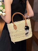 Uniqlo New Fashion version Holiday style popular lazy style portable straw bag for women 2023 new summer versatile woven shoulder crossbody bag