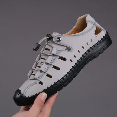 New style ฤดูร้อนใหม่ผู้ชายรองเท้าแตะหนังรองเท้าลำลองผู้ชายกลวงระบายอากาศหลุมรองเท้ารองเท้าหนังโรงงานขายส่ง