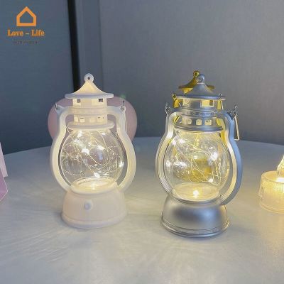 4 Colors Retro LED Simulation Wrought Iron Lamp/ Creative Old Fashioned Plastic Kerosene Lantern/ Restaurants Bars Decorative Night Lights