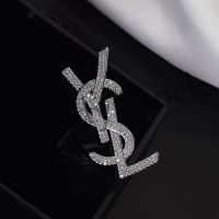 【hot sale】 ◘◐✽ B36 Korean Version Flashing Diamond Brooch Clothing Ladies Jacket Pin Rhinestone Men Suit Tie Versatile Light Luxury Accessories