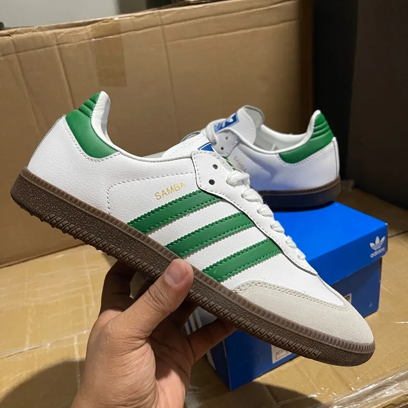 Details more than 139 adidas green stripe sneakers