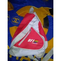 ชุดแข่งรถและรองเท้าแข่งคุณภาพสูง Preloved benetton f1 sport Bag