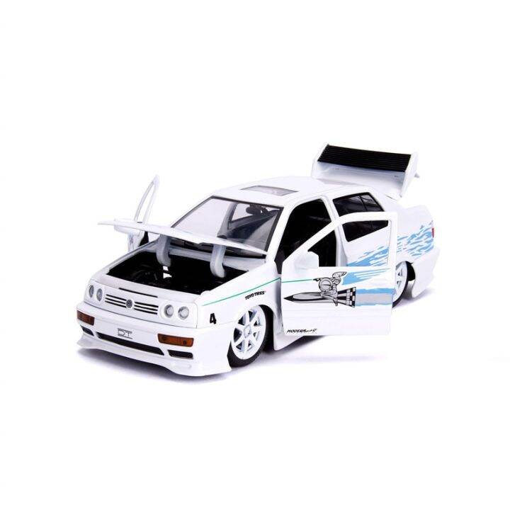 1-24-jesse-s-1995-volkswagen-jetta-model-car-hot-toys-metal-12-y-diecast-diecast-die-cast-vehicles