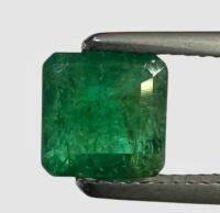 2.39cts พลอยมรกตแท้ รูปสี่เหลี่ยม. นำมาจากบราซิล. มีใบรับรองจากร้าน. Natural Brazilian Emerald-The New Sensation. Octagon shape. Certificate of Authenticity will be given.