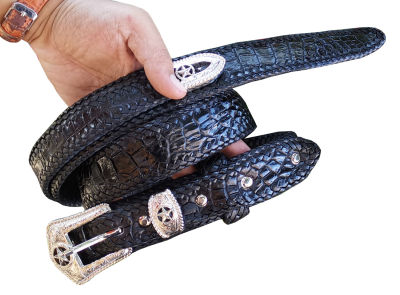 Genuine Crocodile Leatherเข็มขัด Cowboy สายสีดำ หัวดาว แบบหัวชุด  ใช้ได้ทั้งในออฟฟิต   ดูเท่ห์ๆ และกับกางเกงยีนส์ตัวโปรดของคุณ