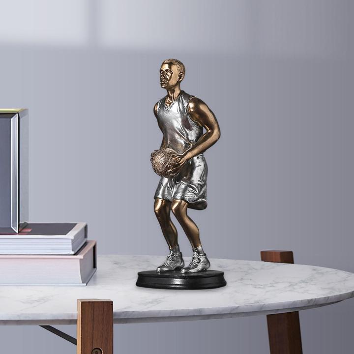 ประติมากรรมเรซินตู้ของขวัญฟิกเกอร์สะสมได้รูปปั้นนักบาสเกตบอล-rockible