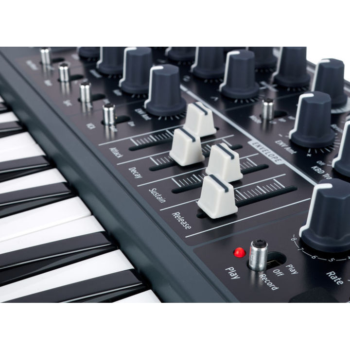 arturia-microbrute-synthesizer-ซินธิไซเซอร์-เครื่องสังเคราะห์เสียง-ไซส์มินิ-25-คีย์-ระบบ-monophonic-analog