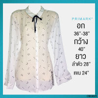 USED Primark - White Arrow Blouse | เสื้อแขนยาวสีขาว ลายกราฟฟิก ลูกศร โบว์ เสื้อคอปก ทำงาน ทรงใหญ่ แท้ มือสอง