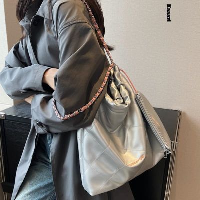 【jw】♈✈☸  Leather Shoulder With Chain New Luxury Handbags Hobo Large Capacity Tote Shopping Designer 2023