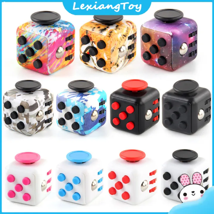 Magic Cube Toy ความแปลกใหม่ความเครียดความวิตกกังวลบรรเทาของเล่นผ่อนคลายอุปกรณ์ประกอบฉากมัลติฟังก