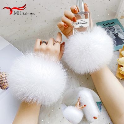 Fox fur Cuffs 2019 Genuine Fox Fur Cuff Arm Warmer Lady Bracelet Real Fur Wristband Glove Raccoon fur Cuffs