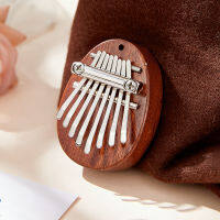 8ที่สำคัญมินิ Kalimba นิ้วหัวแม่มือเปียโนไม้อะคริลิขนาดเล็กสวมใส่เครื่องดนตรีจี้ของขวัญนิ้วเปียโนสำหรับผู้ใหญ่เด็ก