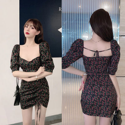 Mini Dress By  มินิเดรสกระโปรงสั้นลายดอกไม้งานเชือกรูดปรับความสั้นได้ เดรสกระโปรงสั้นดีไซน์เก๋ ชุดเดรสสีดำลายดอกไม้