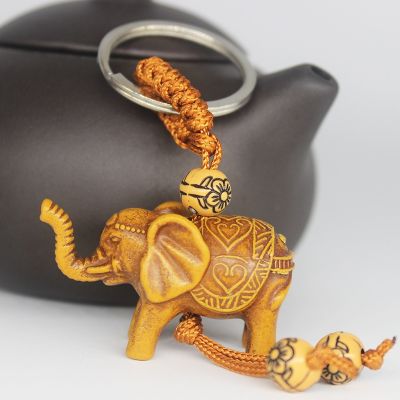 2Pcs Women Men Lucky Wooden Elephant Carving Pendant Keychain Religion Chain Key Ring Keyring Jewelry Wholesale Cute Keychain Key Chains