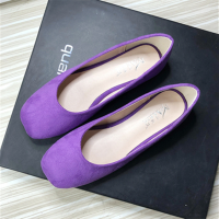 ผู้หญิงสแควร์ Toe สีม่วงสีเหลือง Flock Flats กว้างกระชับฤดูใบไม้ผลิรองเท้าสำหรับขับรถเต้นรำ Anti- Skip Spongy Sole Slip-Ons 48-33