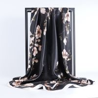 Fashion Design Flower Printed Women Square 90x90cm Satin Silk Hijab Scarf