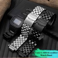 สายนาฬิกาสแตนเลสสำหรับ DW5600 Casio สำหรับ GW-B5600 GW-M5610สายรัดสำหรับผู้ชายมี100 120 GD 120 Refit