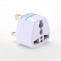 ✈✖ 1pc 0-250V Universal UK To EU Euro Travel Power Plug Adapter Outlet Converter