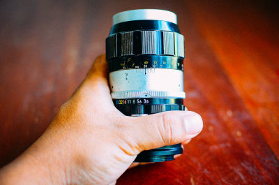 (For Fujifilm Mirrorless ทุกรุ่น)เลนส์มือหมุน ละลายหลัง รูรับแสงกว้าง Nikon 135mm F3.5 Serial 947765