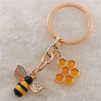 1Pc Cute Women Hexagon Honeycomb Drip Oil Rhinestone Bee Keychain Couple Insect Key Ring Bag Ornament Accessories Key Chains