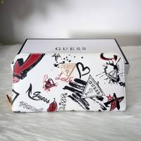 Guess Long wallet กระเป๋าสตางค์ใบยาว วัสดุหนัง PU พิมพ์ลายสวยงาม พร้อมช่องใช้งานหลากหลาย