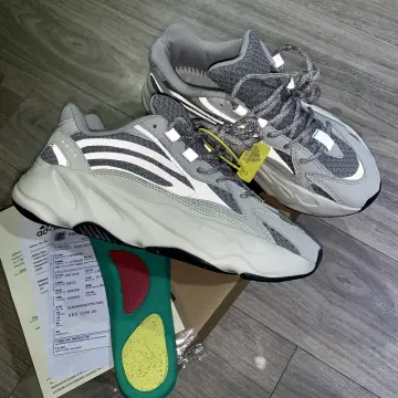 Adidas y700 2025