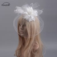 Handmade Fascinator Feather ดอกไม้หมวก Veil คลิปผมค็อกเทลงานแต่งงานสีดำ/ สีขาว Hairpiece ผู้หญิง Lady อุปกรณ์เสริม