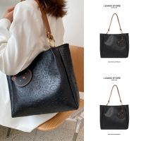 Autumn niche design big bag women 2023 new trendy large capacity commuting high-end one-shoulder tote bag 【BYUE】