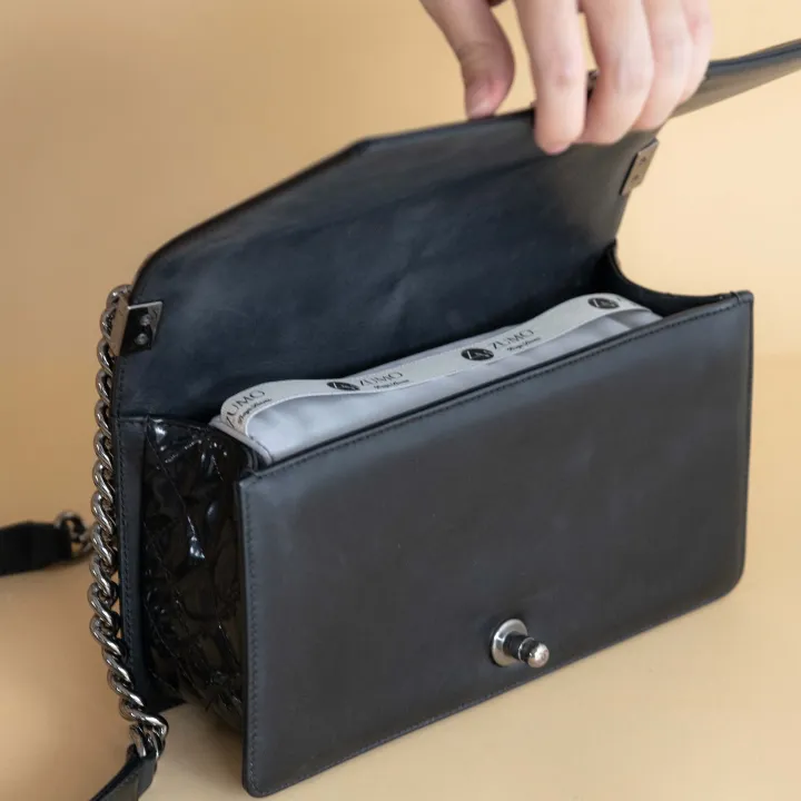 หมอนดันทรงกระเป๋า ชาแนล Chanel Boy Bag Shaper Pillow ทรงหมอน Lazada.co.th