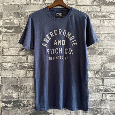 Abercrombie Fitch เสื้อยืดผู้ชายเสื้อกีฬาแขนสั้นสบายพิมพ์ลาย Logo Huruf