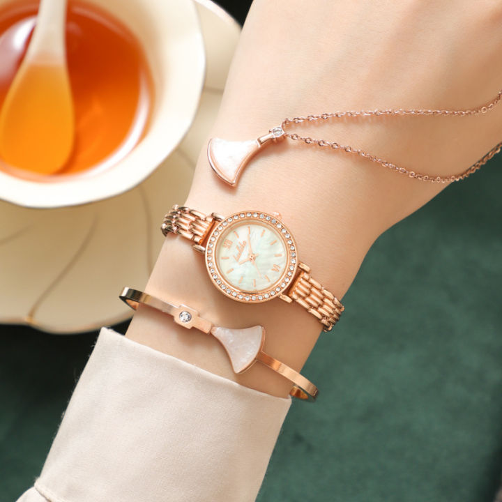 นาฬิกาควอทซ์นาฬิกาข้อมือประณีตวินเทจสีทองนาฬิกาผู้หญิง