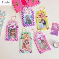 RUOHE เคสใส่บัตรการ์ตูนพร้อมจี้พวกกุญแจกระต่ายกระเป๋าลายตารางรถบัสสำหรับนักเรียนเคสใส่การ์ดเก็บข้อมูลสไตล์เกาหลี