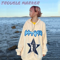 TroubleMaker เสื้อผ้าแฟชัน2023 เสื้อแจ็คเก็ตผ้าฟลีซขนาดเล็กสำหรับฤดูใบไม้ร่วงและฤดูหนาว เวอร์ชั่นเกาหลี WJK2390VRP 37Z230913