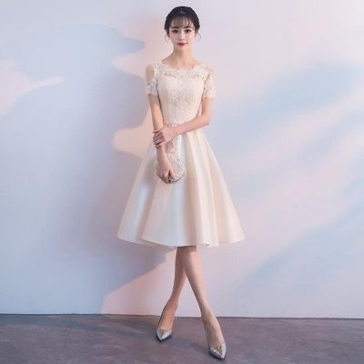แชมเปญชุดเดรสงานแต่งงานเพื่อนเจ้าสาวผู้หญิงจีน Imrpoved Qipao Elegant ลูกไม้ชุดกี่เพ้าแขนยาว Vestidos Oversize XS-XXXL