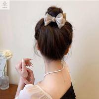 KISSCAT กิ๊บหนีบผม กิ๊บติดผม โบว์ผูกผมโบว์ติดผม Ribbon tie อินส์ สง่างามเรียบหรู อุปกรณ์เสริมผม ผ้าโพกศีรษะที่ทันสมัย กิ๊บติดผมขนาดใหญ่ โบว์น๊อต ที่มัดผมหางม้า กรงเล็บผมเจ้าหญิง คลิปผมเกาหลี ตาข่ายแบบตาข่าย ที่หนีบผมผู้หญิง โบว์กรงเล็บผม