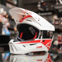 หมวกกันน็อควิบาก Alpinestars รุ่น SM5 ลาย BOND White/Red Glossy