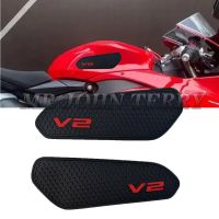 {:”》สำหรับ Ducati Panigale V2 Streetfighter V2 2020 2022 Ruer แผ่นถังน้ำมันด้านข้างแผ่นสติกเกอร์รูปลอกแผ่นกันกระแทกแก๊สที่ยึดเข่า